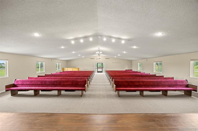 52909 10 Mile Road, South Lyon, MI 48178