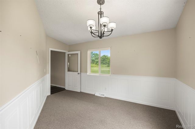 52909 10 Mile Road, South Lyon, MI 48178