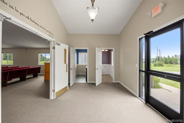 52909 10 Mile Road, South Lyon, MI 48178