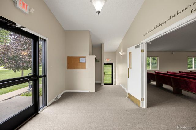 52909 10 Mile Road, South Lyon, MI 48178