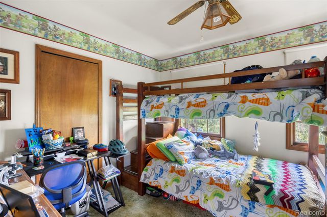 52909 10 Mile Road, South Lyon, MI 48178