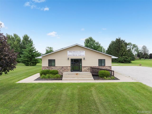 52909 10 Mile Road, South Lyon, MI 48178