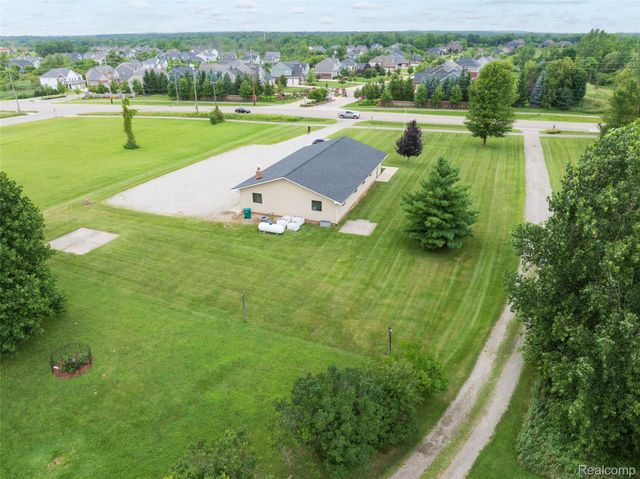 52909 10 Mile Road, South Lyon, MI 48178