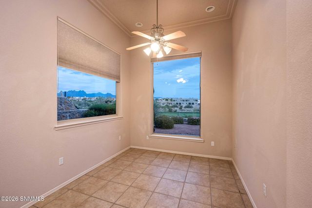1676 Boulders Drive, Las Cruces, NM 88011
