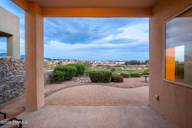 1676 Boulders Drive, Las Cruces, NM 88011