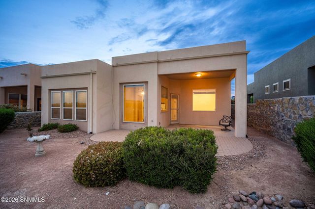 1676 Boulders Drive, Las Cruces, NM 88011