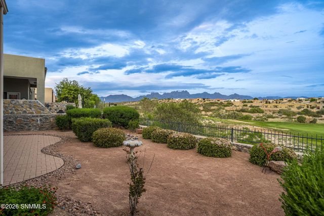 1676 Boulders Drive, Las Cruces, NM 88011