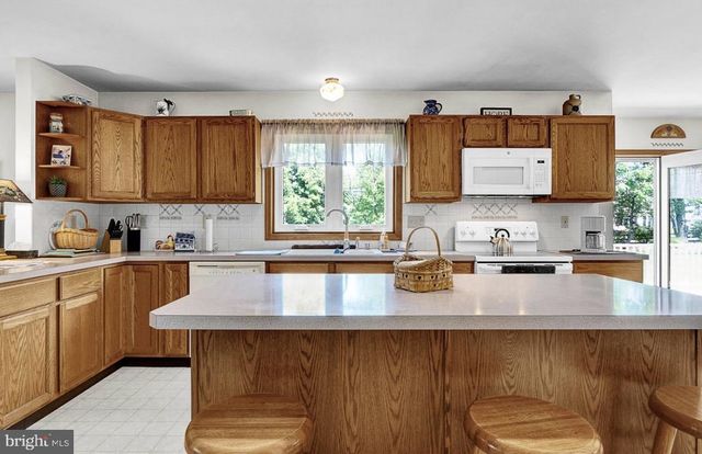 109 SAMANTHA LN, Lansdale, PA 19446