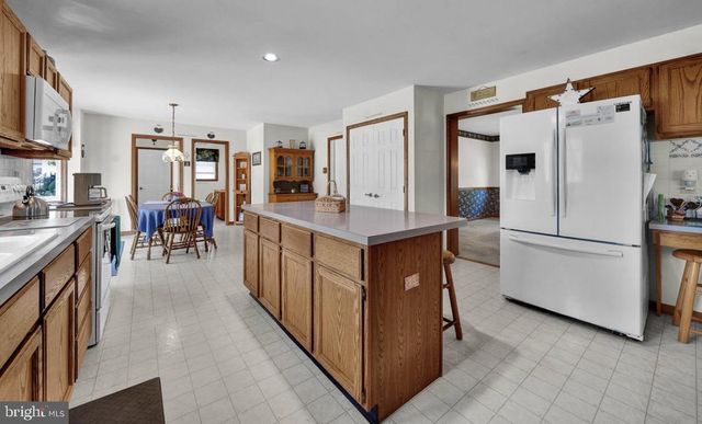 109 SAMANTHA LN, Lansdale, PA 19446