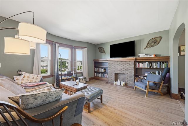 369 Colvin Avenue, Buffalo, NY 14216