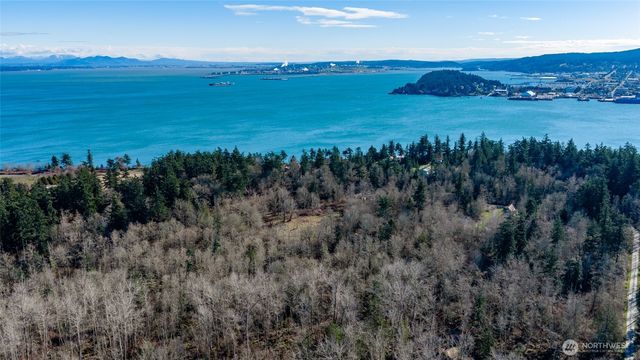 6117 S Shore Road, Anacortes, WA 98221