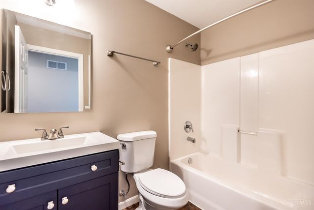 1633 Cantebury Lane, Lebanon, OH 45036