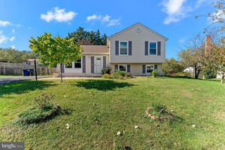 223 LAURA ANNE CT, Sterling, VA 20164