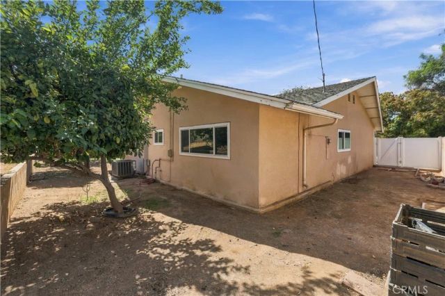 3970 Mt Vernon, Riverside, CA 92507
