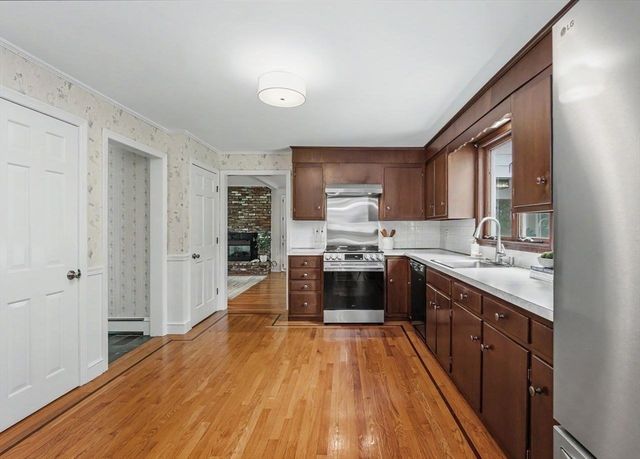 1 Bridle Path Road, Andover, MA 01810