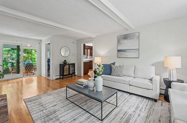 1 Bridle Path Road, Andover, MA 01810