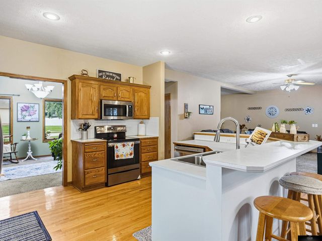 4020 N 209 Street, Elkhorn, NE 68022