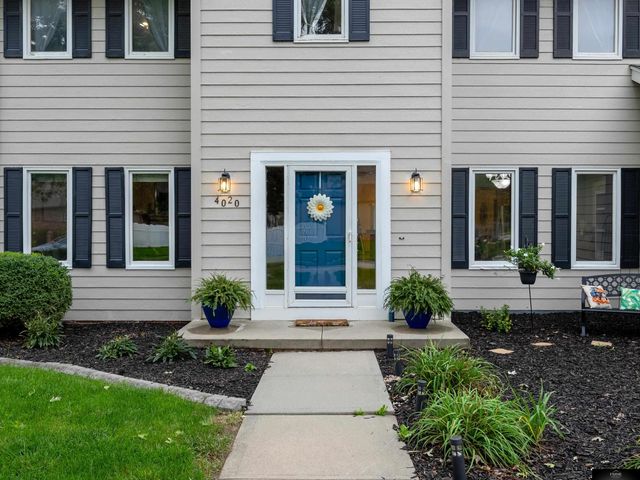 4020 N 209 Street, Elkhorn, NE 68022