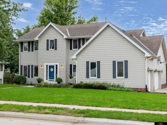 4020 N 209 Street, Elkhorn, NE 68022