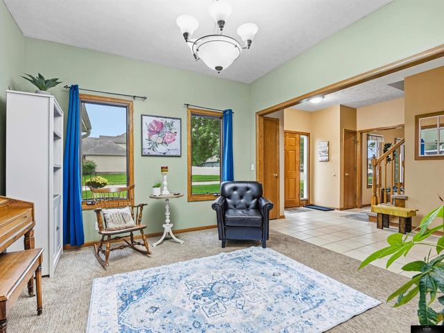 4020 N 209 Street, Elkhorn, NE 68022