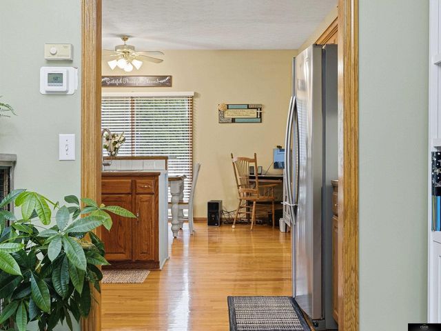4020 N 209 Street, Elkhorn, NE 68022