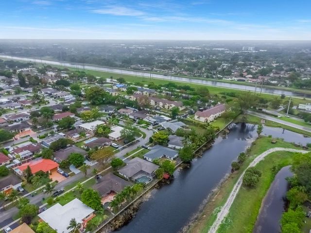 8270 NW 66th Terrace, Tamarac, FL 33321
