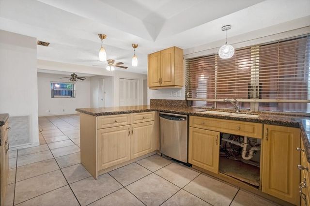 8270 NW 66th Terrace, Tamarac, FL 33321
