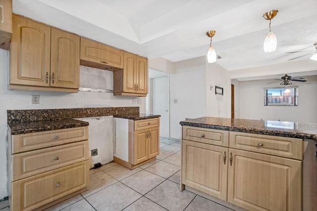 8270 NW 66th Terrace, Tamarac, FL 33321