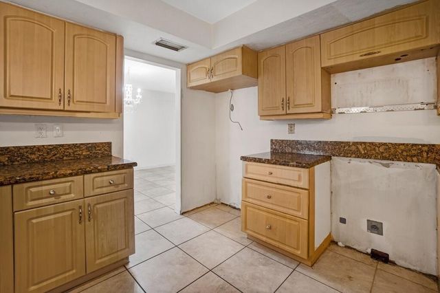 8270 NW 66th Terrace, Tamarac, FL 33321