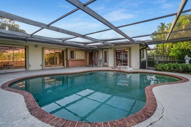 8270 NW 66th Terrace, Tamarac, FL 33321
