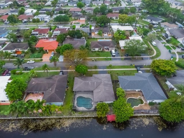 8270 NW 66th Terrace, Tamarac, FL 33321