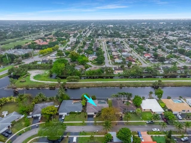 8270 NW 66th Terrace, Tamarac, FL 33321