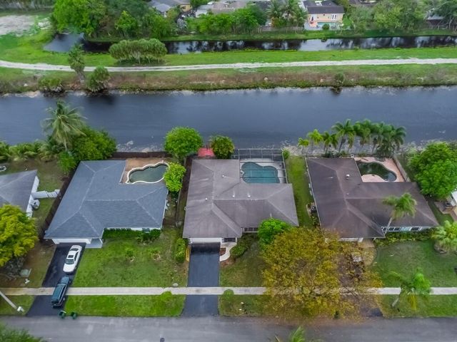 8270 NW 66th Terrace, Tamarac, FL 33321