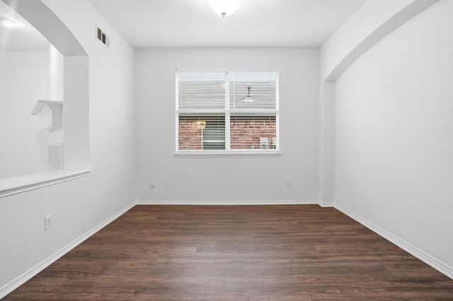 10005 Chadbourne Road, Fort Worth, TX 76244