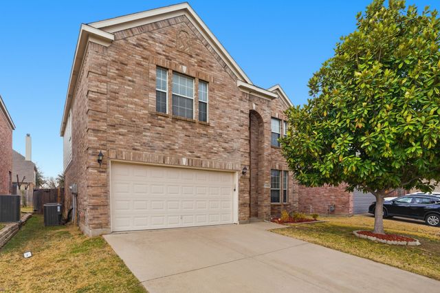 10005 Chadbourne Road, Fort Worth, TX 76244