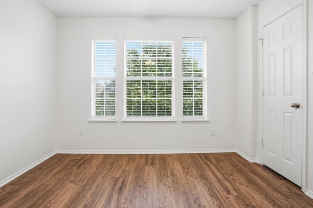 10005 Chadbourne Road, Fort Worth, TX 76244