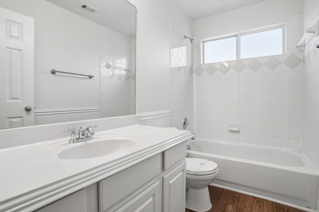 10005 Chadbourne Road, Fort Worth, TX 76244