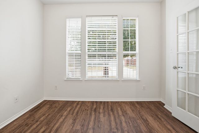 10005 Chadbourne Road, Fort Worth, TX 76244