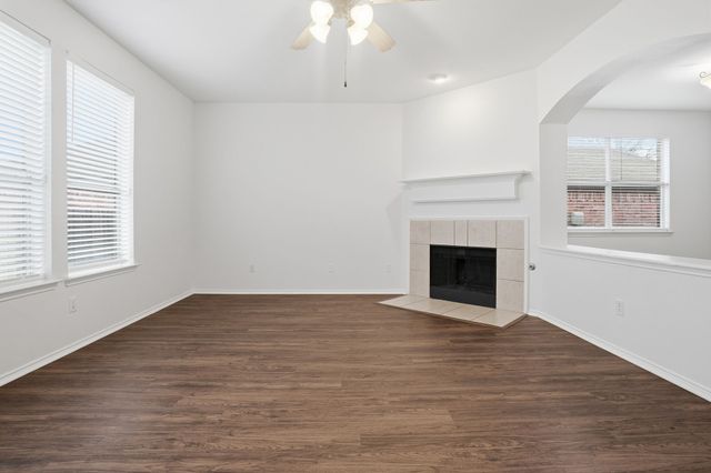 10005 Chadbourne Road, Fort Worth, TX 76244