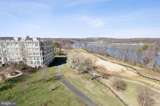 820 BELMONT BAY DR #405, Woodbridge, VA 22191