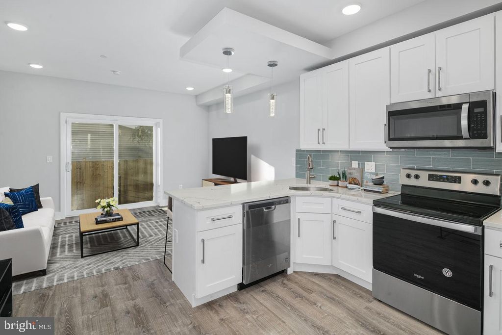 1302 N MARSHALL ST #A, Philadelphia, PA 19122
