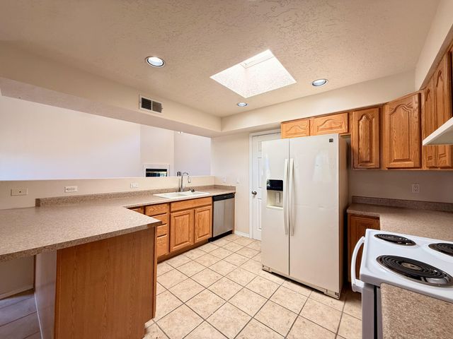 523 Pinon Creek Road SE, Albuquerque, NM 87123