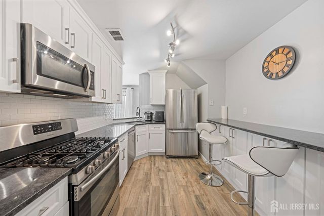 2706 Lighthouse Lane, Parlin, NJ 08859