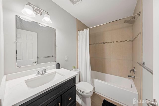 2706 Lighthouse Lane, Parlin, NJ 08859