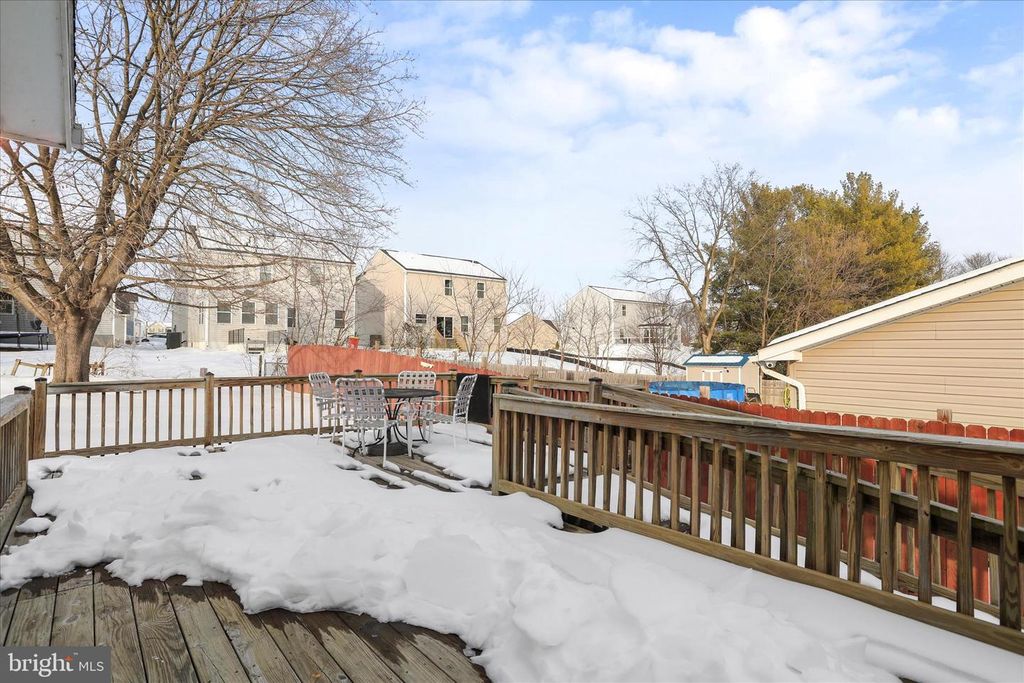 Image 35 of property listing at 203 APPLE TREE DR, Ranson, WV 25438