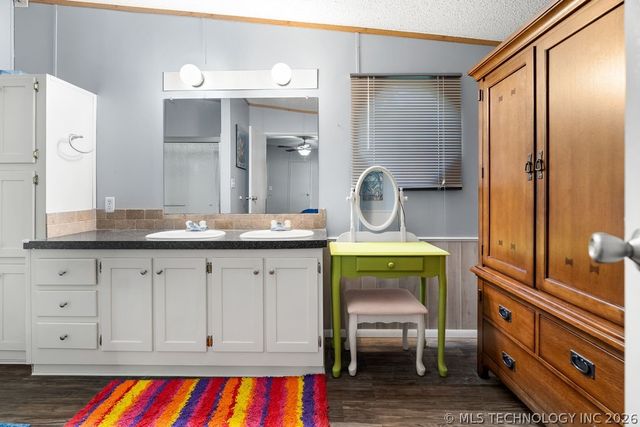 4610 Copperhead Street, Kingston, OK 73439