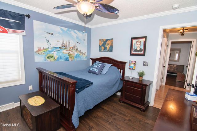 25 Timothy Way, Mechanicville, NY 12118