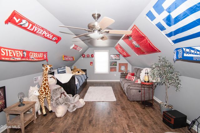 25 Timothy Way, Mechanicville, NY 12118