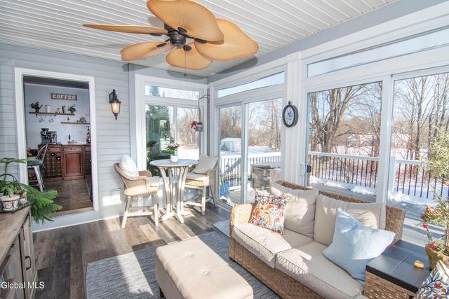 25 Timothy Way, Mechanicville, NY 12118