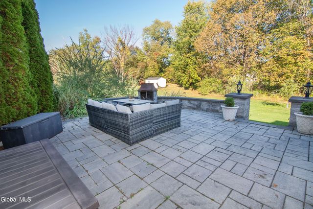 25 Timothy Way, Mechanicville, NY 12118